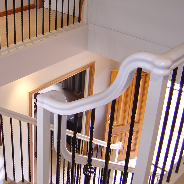 Pine Gooseneck Handrail for Stairs